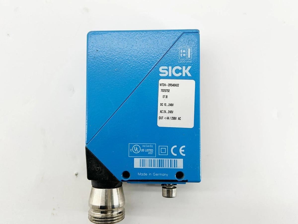 New Sick WT24-2R548A02 Photoelectric Sensor 250V 4A
