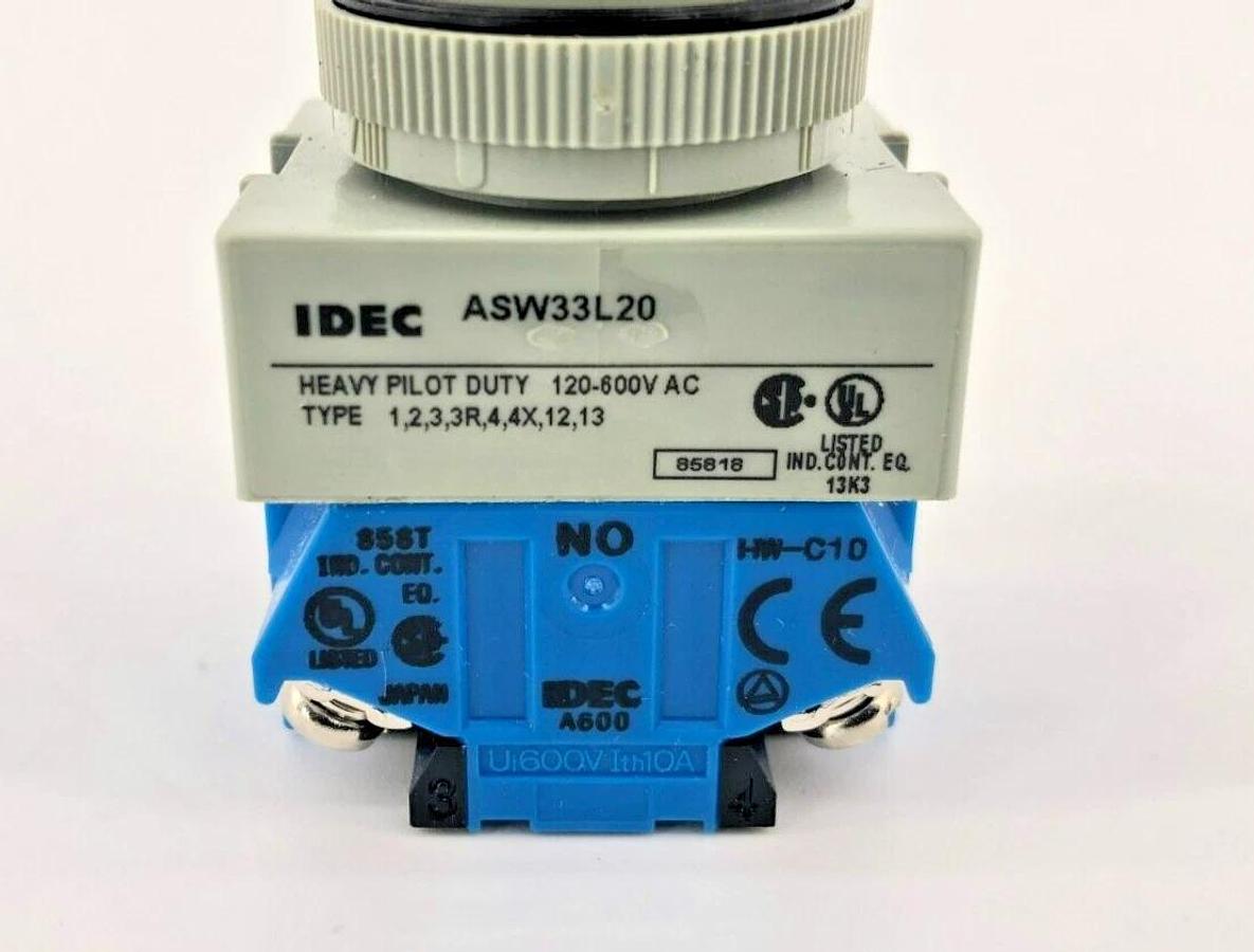 New IDEC ASW33L20 Rotary Switch 3 Position, 2 Pole