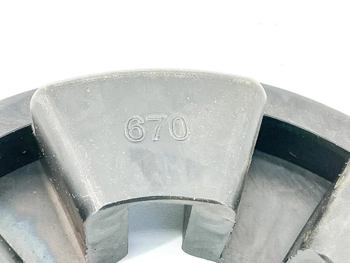 New Magnaloy 670 Flexible Coupling Insert - No Box