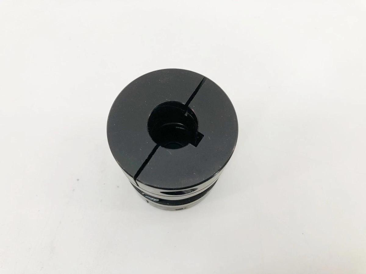 New Ruland BCK26-10-6-A Bellows Coupling Clamp 5/8 X 3/8 Bores 1-5/8 OD