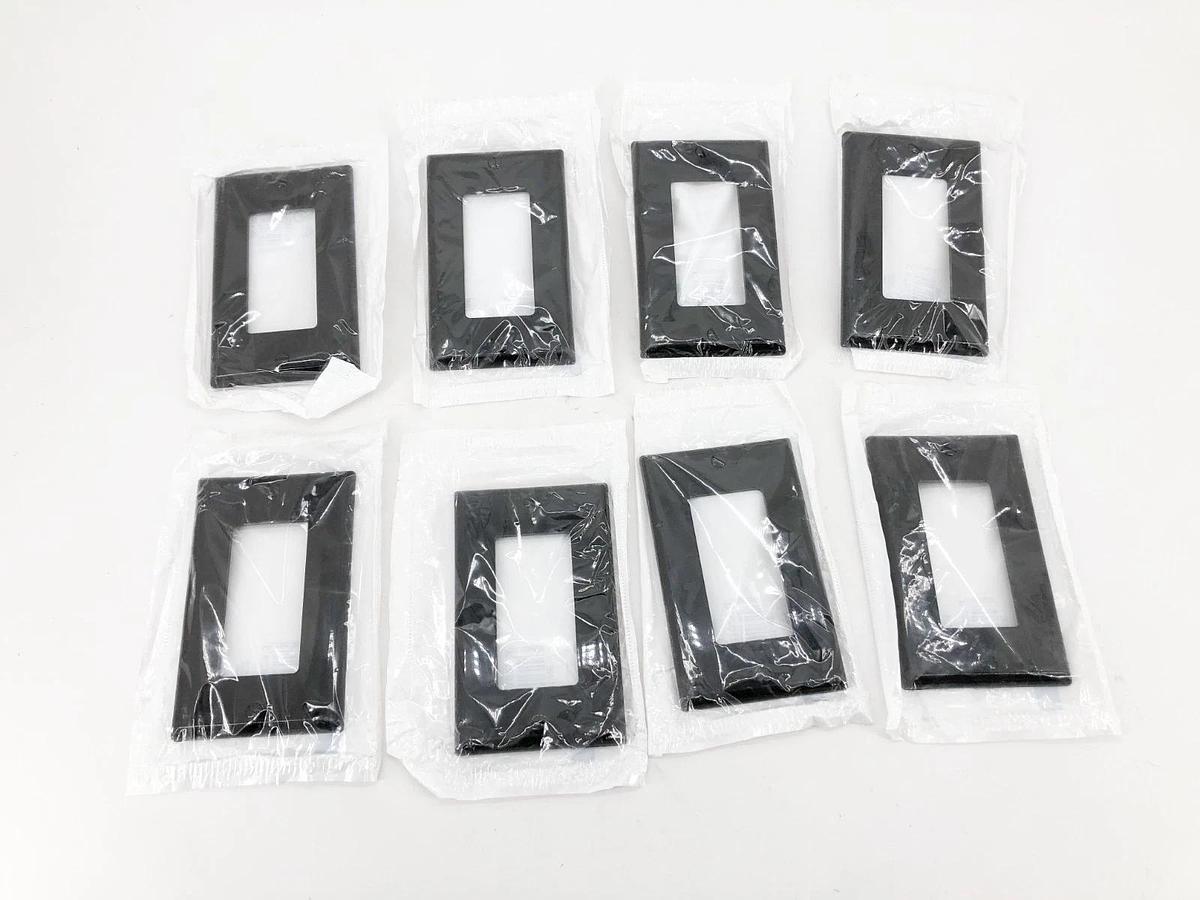 Lot of 8 New Leviton 019-80401-NE Black Decorative Wallplate 1-Gang