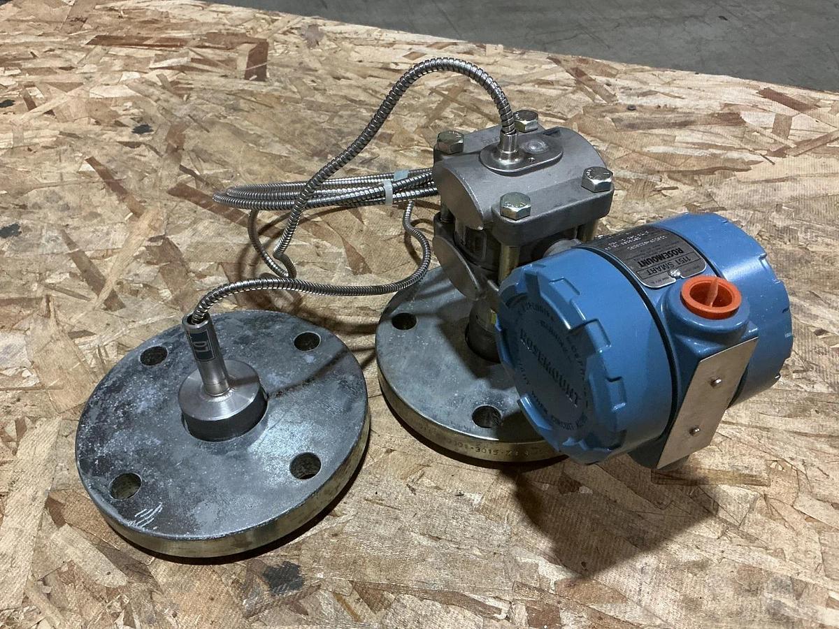 New Rosemount 1151DP4S22S2B1 Pressure Transmitter 285PSI 4-20mA 45VDC No Box