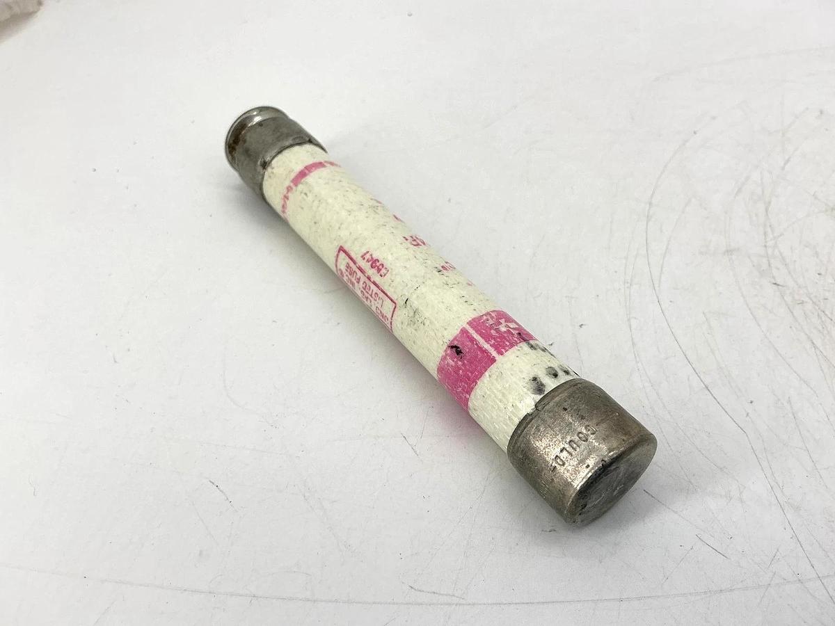 Used Lot of 2 Gould Shawmut TRS6-1/4R Tri-Onic Time-Delay Fuse 6-1/4A 600VAC