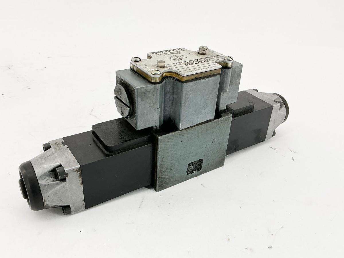 Used Rexroth 4WE6J52/AW120-60-NDAL/B10V Control Valve 120V 46VA 60Hz