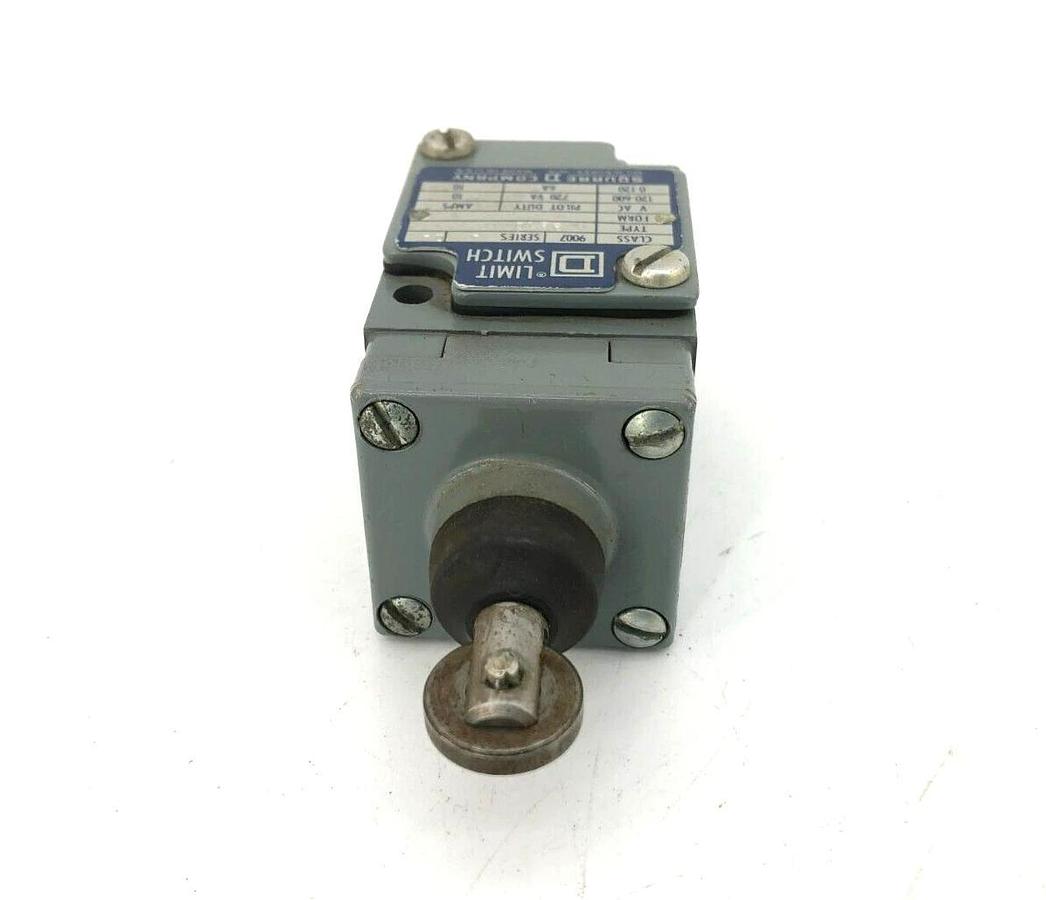New Square D 9007-B51D Limit Switch With Roller Head 120 - 600 VAC 720 VA 10 A