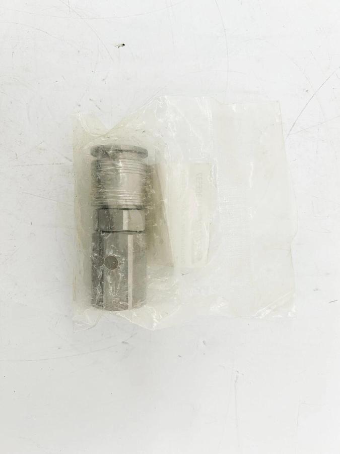 New Speedaire 30E537 QuickCoupler 1/4 FNPT 1/4 Body