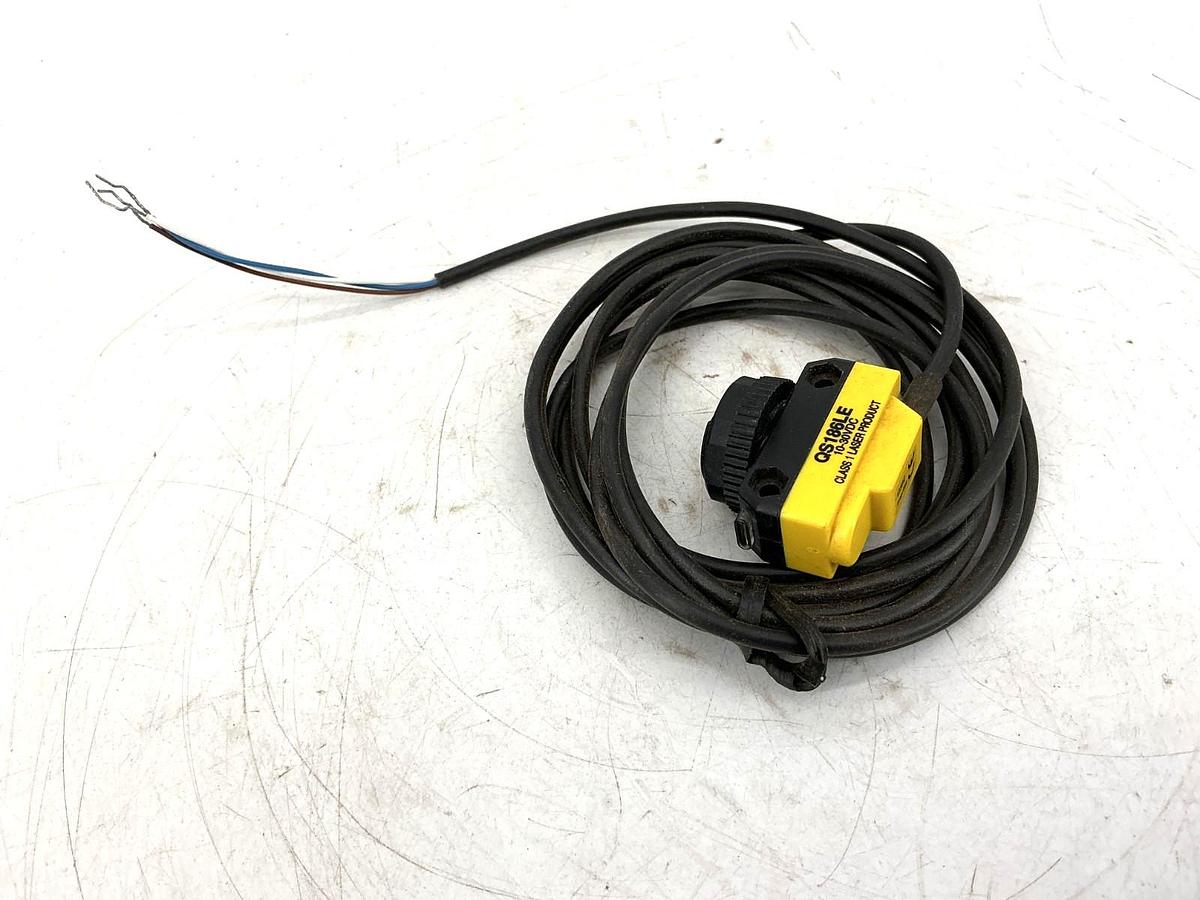 New Banner Engineering QS186LE Photoelectric Sensor 3-Wire 10-30VDC 70252 No Box
