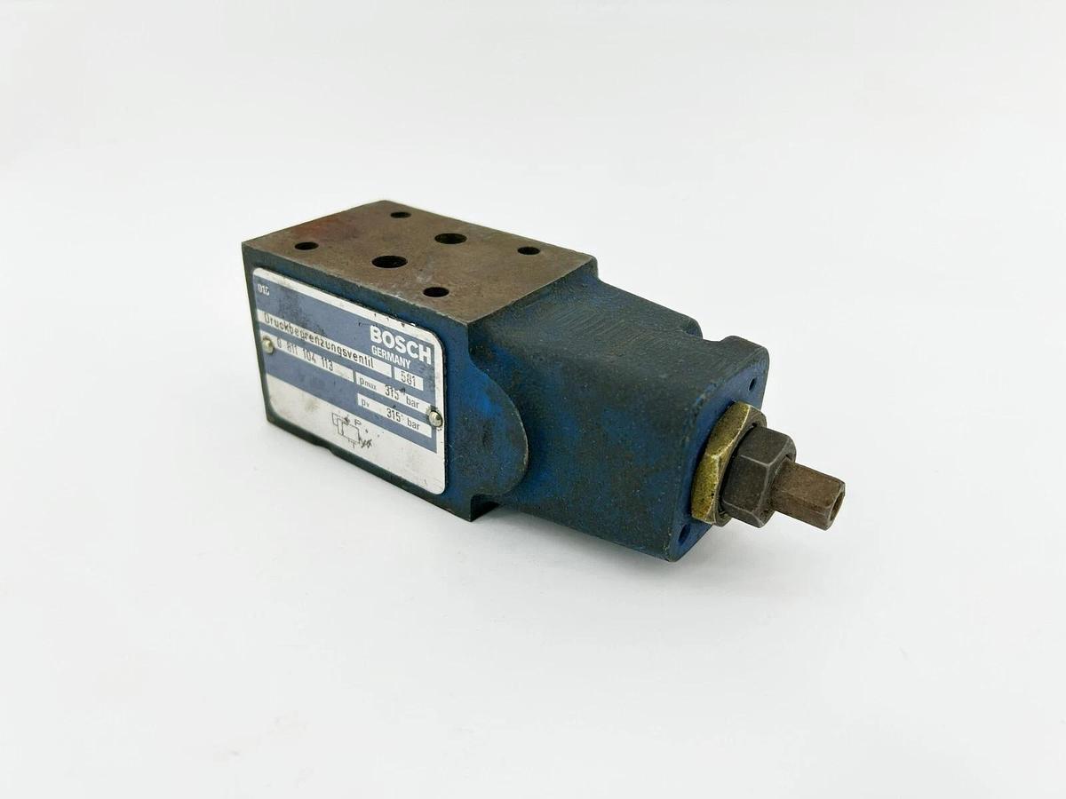 Used Bosch 0-811-104-113 Pressure Relief Valve, 315 bar, 0811104113