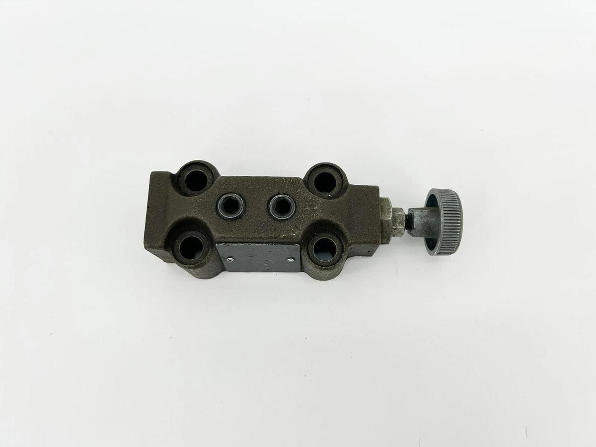 Used Denison R4R06-003-11 Pressure Reducing Valve