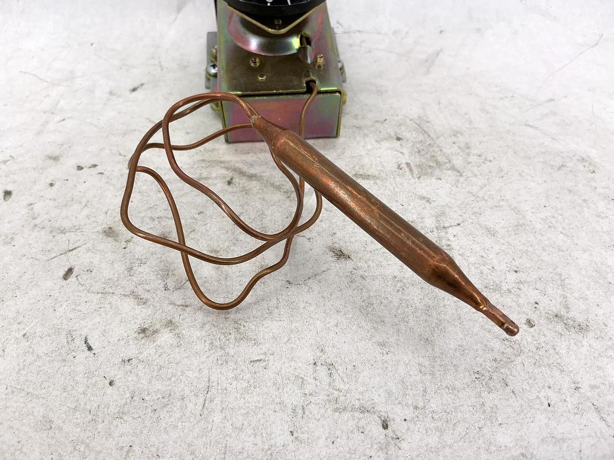 Used RobertShaw Chromalox 300-048518-012 D1/D18P Thermostat 0-100F 30A 120/277VAC