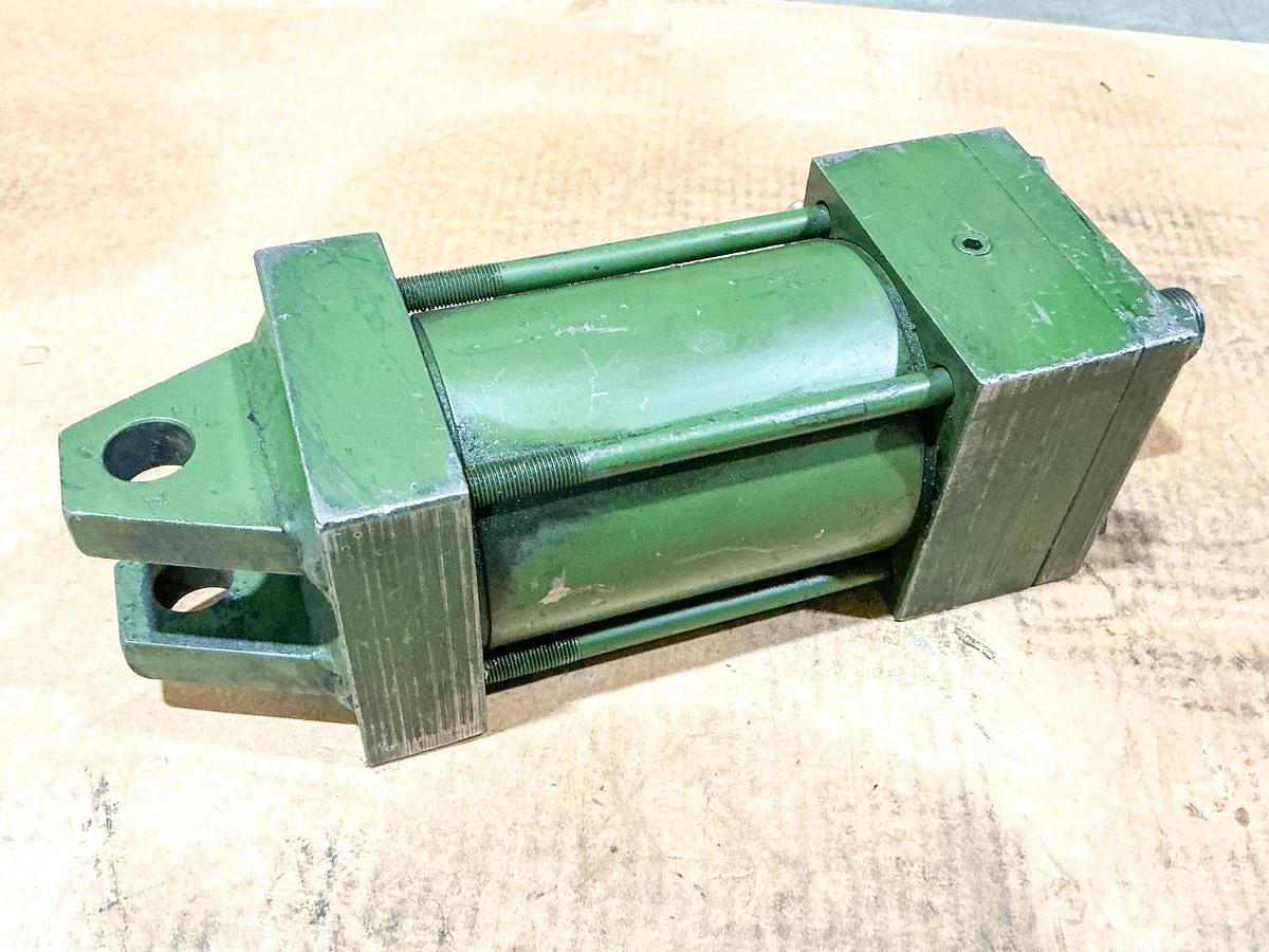 Used Atlas Cylinders A-PB-2 Pneumatic Cylinder 3-1/4” Bore 3-1/2” Stroke