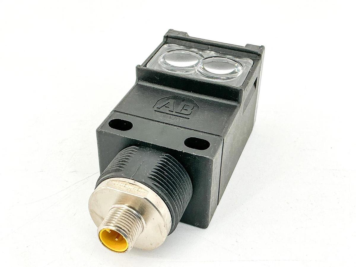 New Allen Bradley 42GRL-9000-QD Photoswitch Sensor 264V 4VA Ser.A - No Box