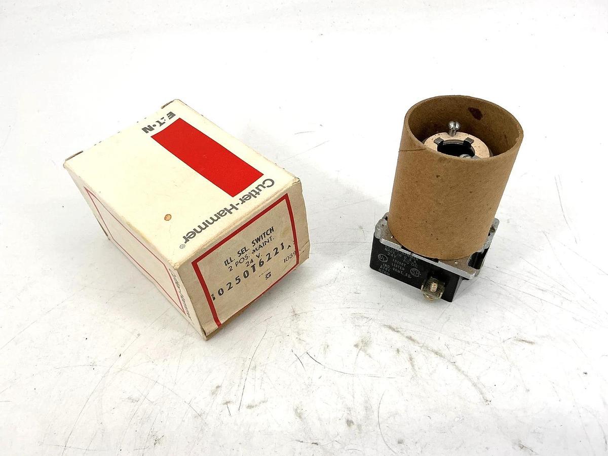 New Eaton Cutler-Hammer 10250T6221 Illum. Selector Switch 2Pos Maintained 24V