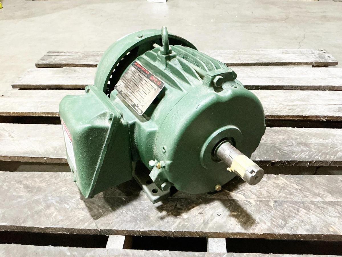New Toshiba BY156FLF10MHD02 Electric Motor 575V 60Hz 1170RPM 1.5HP 2A FBK1