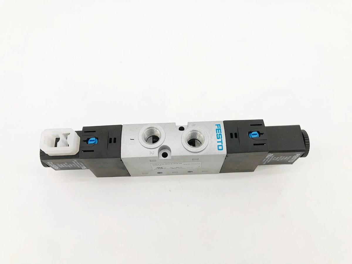 New Festo VUVS-L25-B52-D-N14-F8-1B2 Solenoid Valve 24VDC 3.3W 575556 - No Box