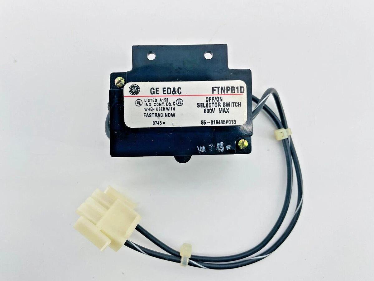 New GE FTNPB1D Selector Switch Off/On 600V