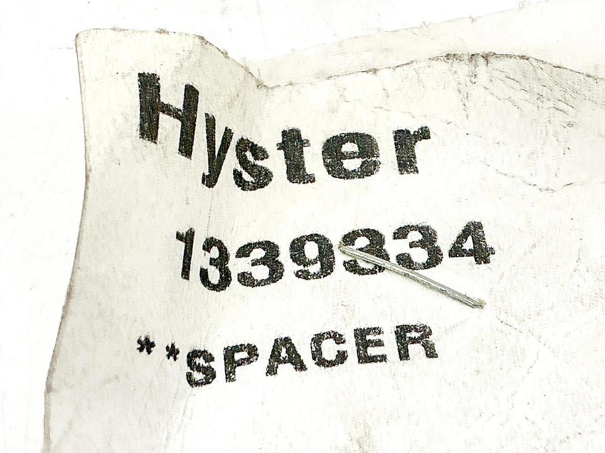 New Lot of 2 Hyster 1339334 Spacer