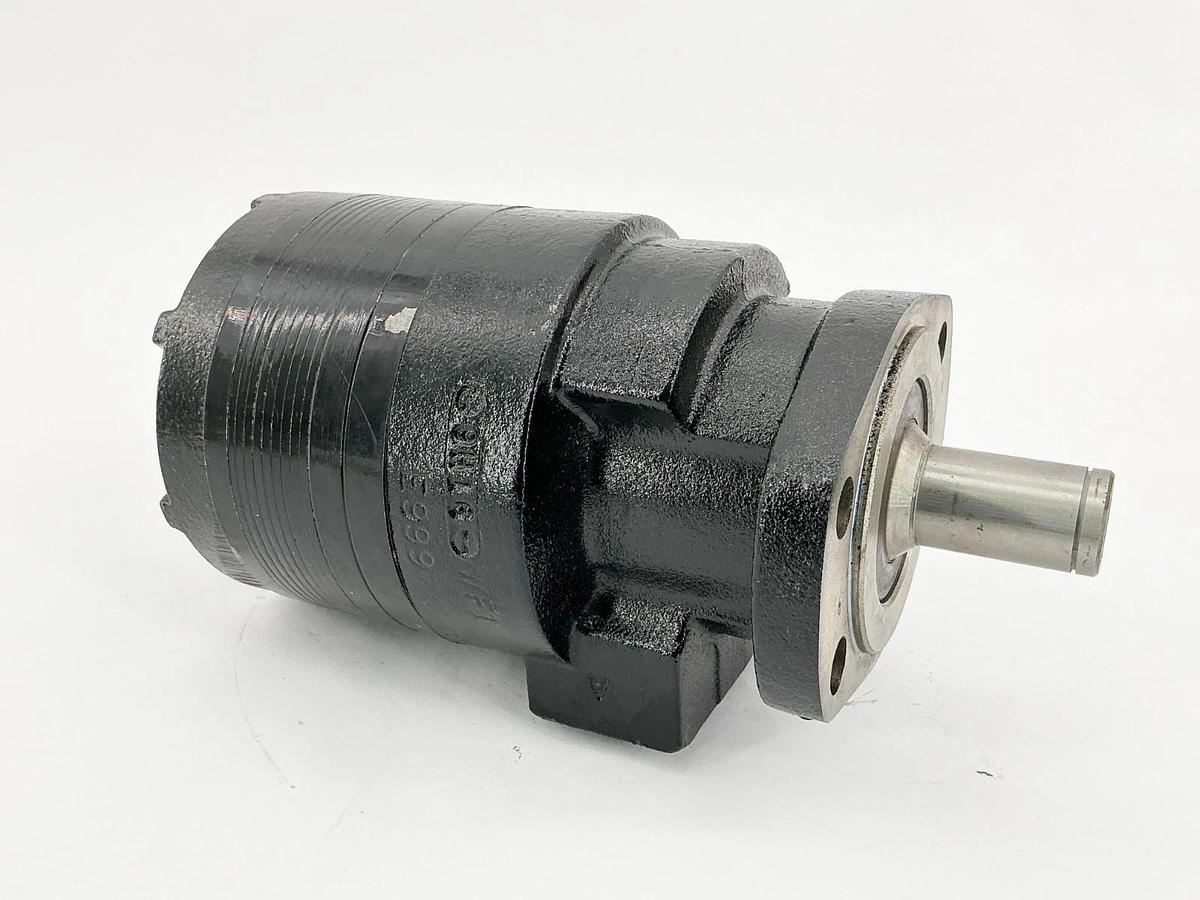 New Ross MB060102AAAA Hydraulic Motor - No Box