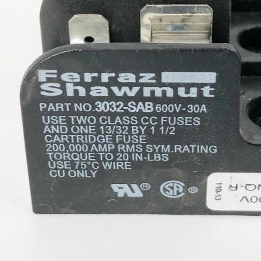 New Ferraz Shawmut 3032-SAB Fuse Holder 600V Class CC Fuses 30A 3P - No Box