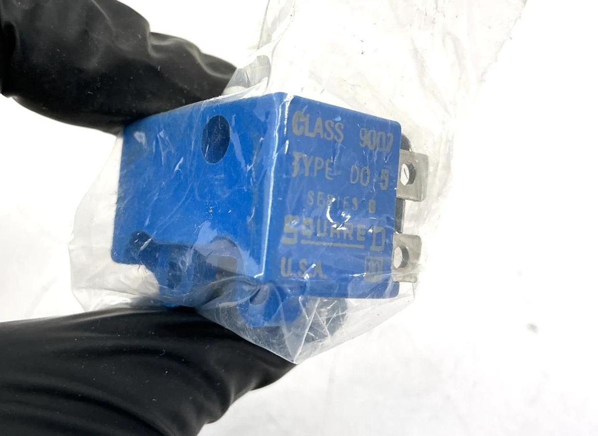 New Square D 9007DO-5 Ser B SPDT Snap Switch 9007DO5 72503