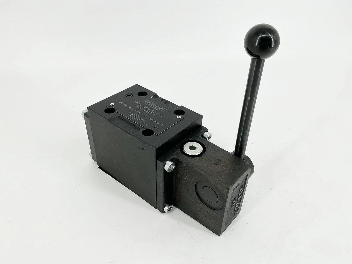 New Denison A4D02 3408 0304 C1 026-30944-0 Control Valve 350Bar - No Box