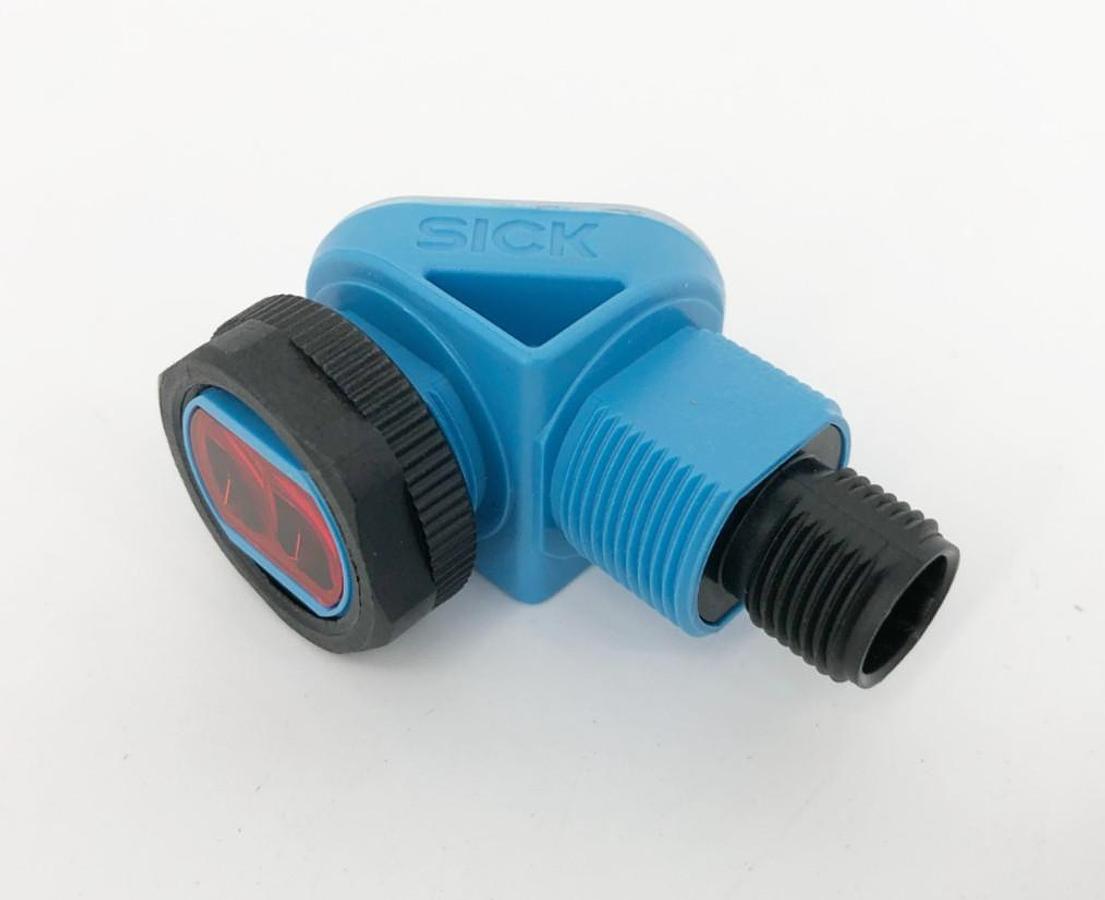 New Sick ET3-P5228 Optical Sensor 10-30VDC 5-155mm Range 1045207 - No Box