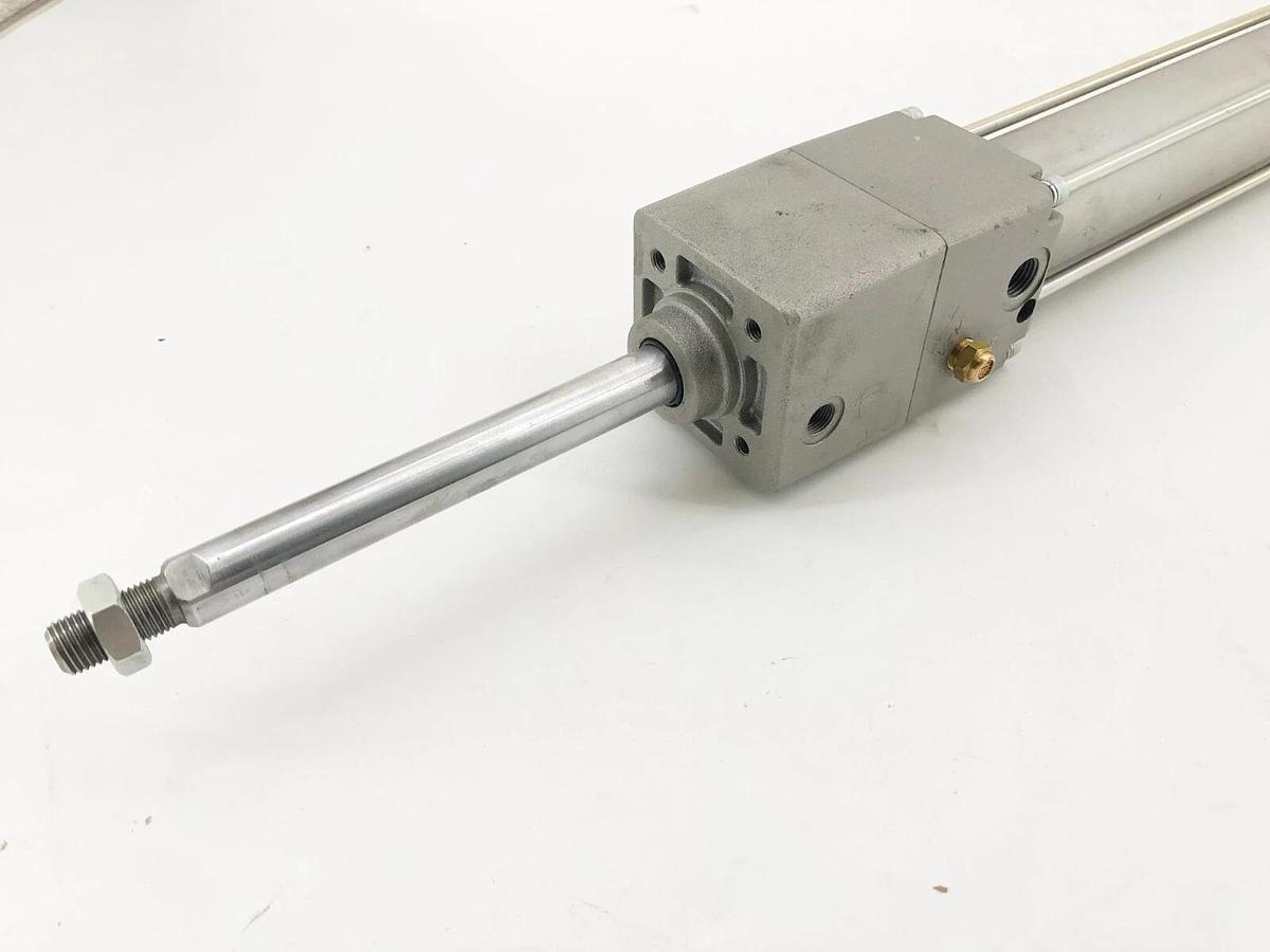 New SMC C95NB40-600-D Tie Rod Cylinder 1.0MPa - No Box
