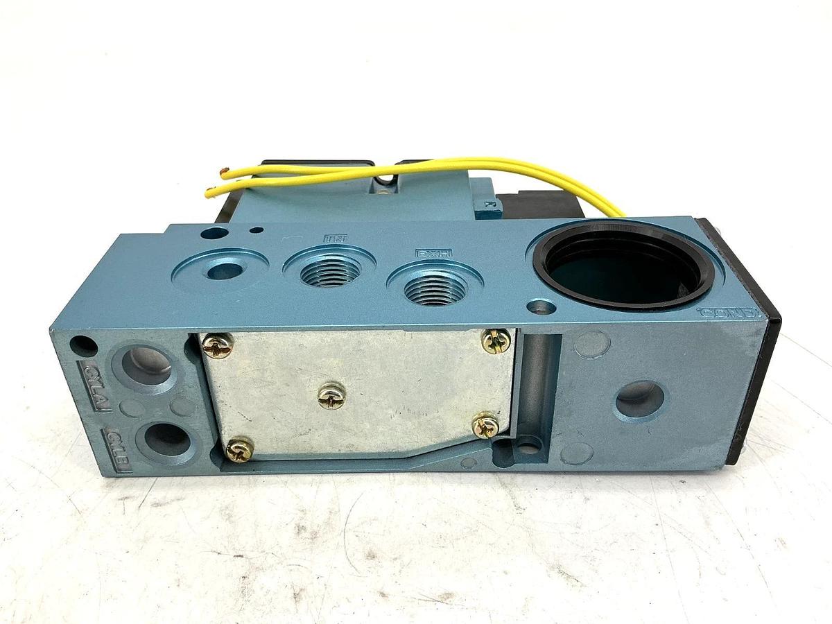 New MAC Valves 82A-AC-CKA-TP-DAAP-1DA Solenoid Valve 5.4Watts 150PSI 110/120VAC