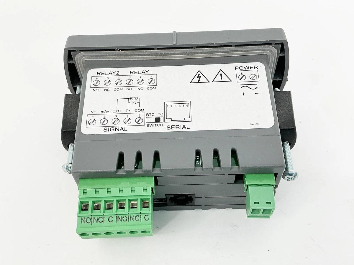 New Precision Digital PD765-7R2-00 Process & Temperature Digital Panel 24V