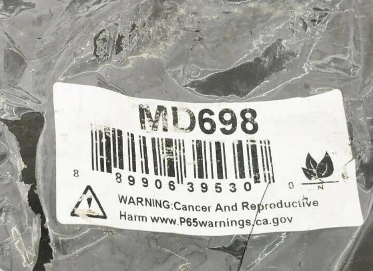 New MD698 Disc Brake Pad Set