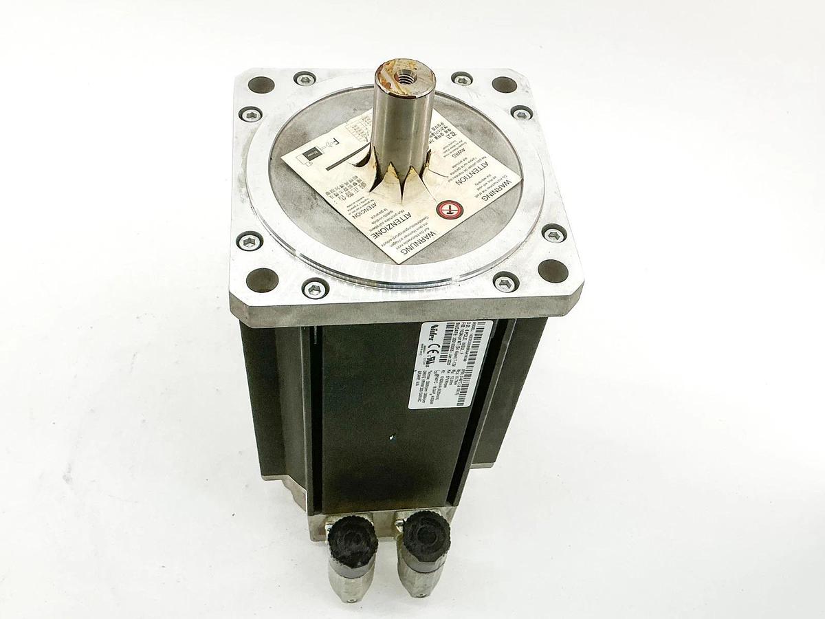 New Nidec 142E3C300BBRAA165240 Servo Motor 6P 3000/3666RPM 240Vac - No Box