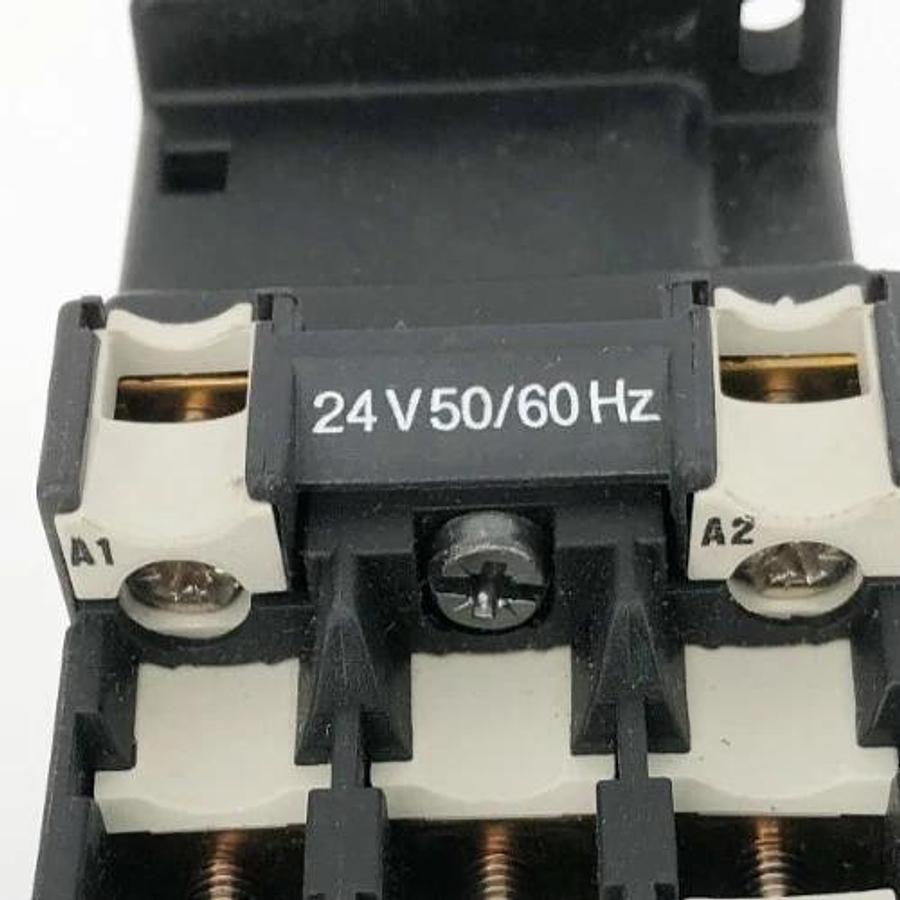 New Klockner-Moeller DIL 0 A M Contactor 24VDC 50/60Hz 35A