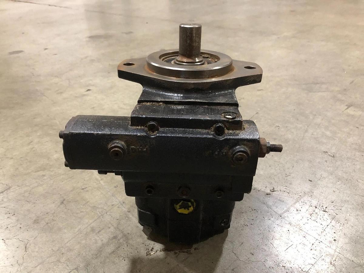 Used Oilgear PVWJ-076-A1UV-LSAY-P-1NNSN Hydraulic Pump 1-1/4" Shaft