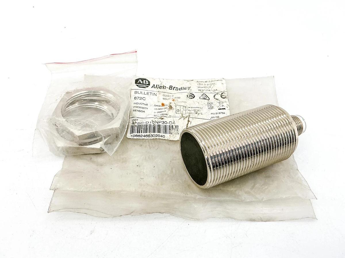 New Allen Bradley 872C-D10NP30-D4 Inductive Proximity Sensor 30VDC 200mA Ser.E