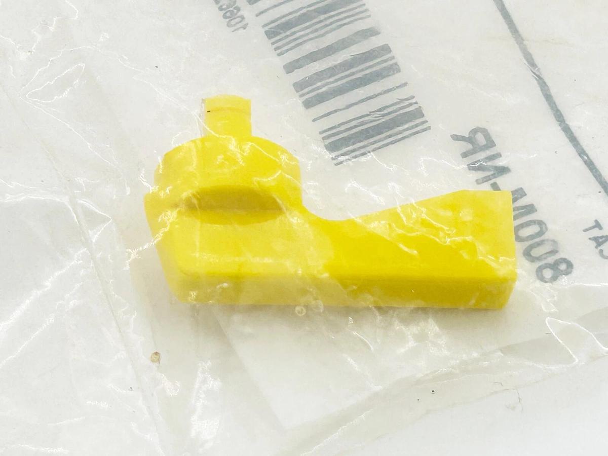New Allen Bradley 800M-NR Pushbutton Selector Knob Yellow 22MM Ser.A