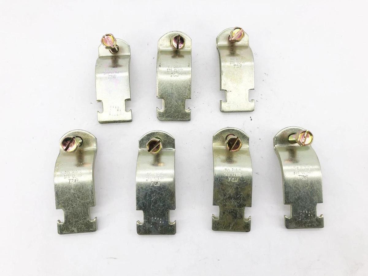 Lot of 7 New Thomas & Betts 1-1/2 RIGID STD Conduit Clamps 1-1/2" - No Box