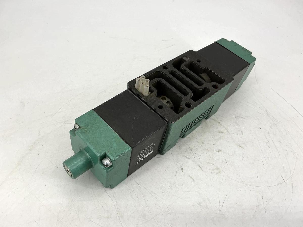 Used Numatics 555SS53CJ046T30 Solenoid Valve 150PSIG-Air 0.30A 110/120V 50/60HZ