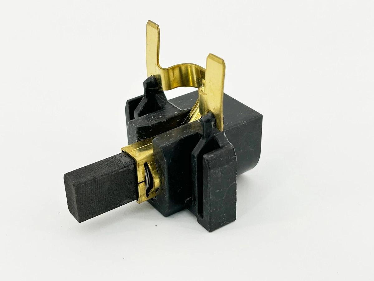 New Dewalt 147097-09 Brush and Holder For 6318