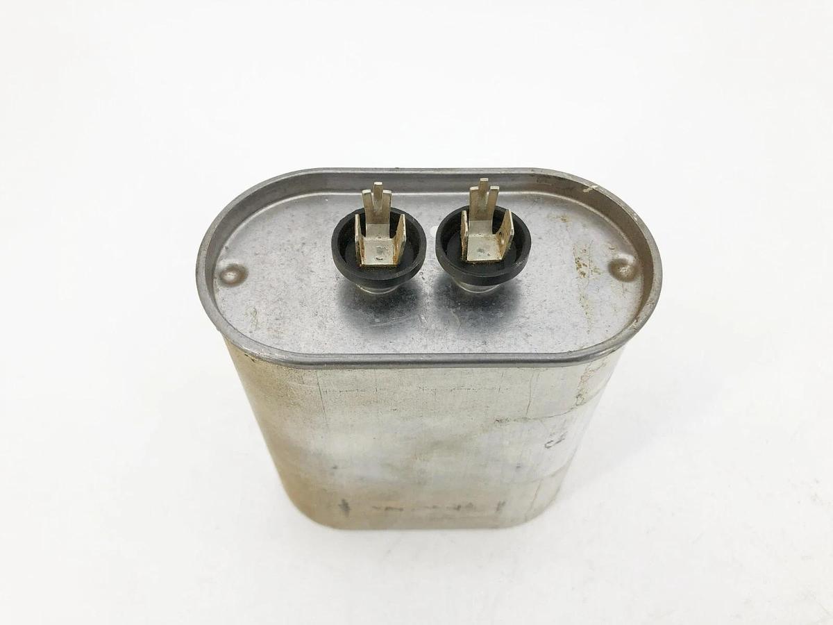 Used General Electric Z97F6189 Capacitor 300 VAC 60 HZ 30121-33