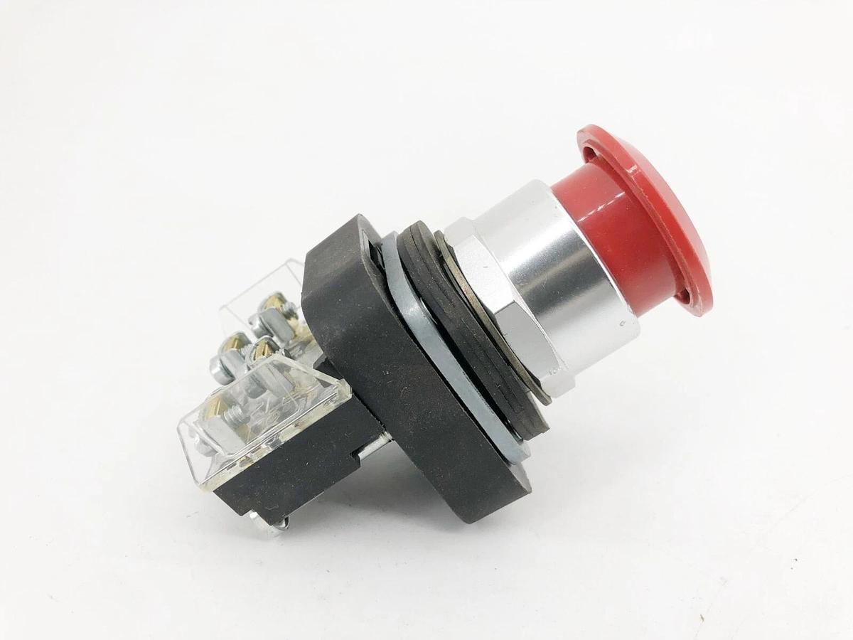 New Allen Bradley 800T-FXT6A1 Ser. T Red Non-Illum. Push/Pull Device - No Box