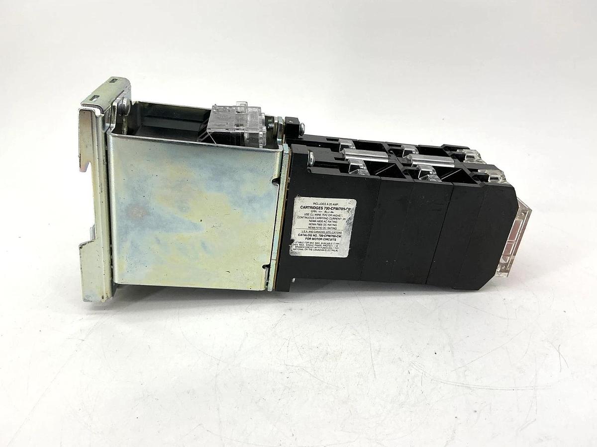 New Allen Bradley 700S-DCPK1020DZ24 Ser E Master Safety Control Relay 24V No Box