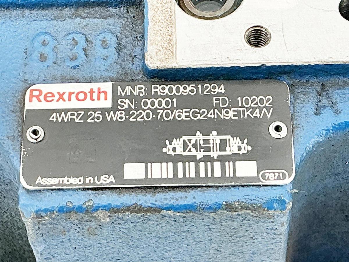 Used Rexroth 4WRZ25W8-220-70/6EG24N9ETK4/V Proportional Directional Valve Base