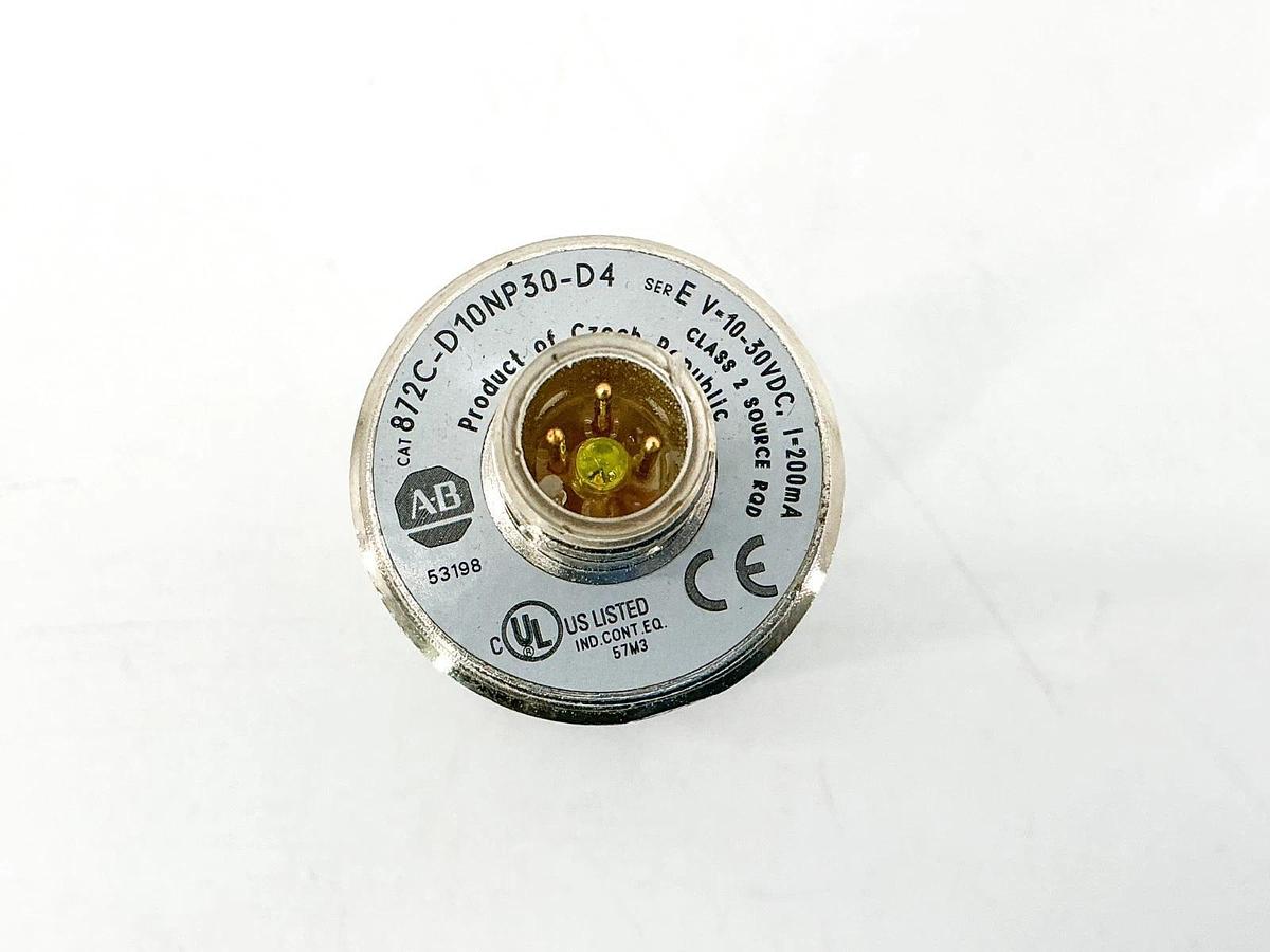 New Allen Bradley 872C-D10NP30-D4 Inductive Proximity Sensor 30VDC 200mA Ser.E