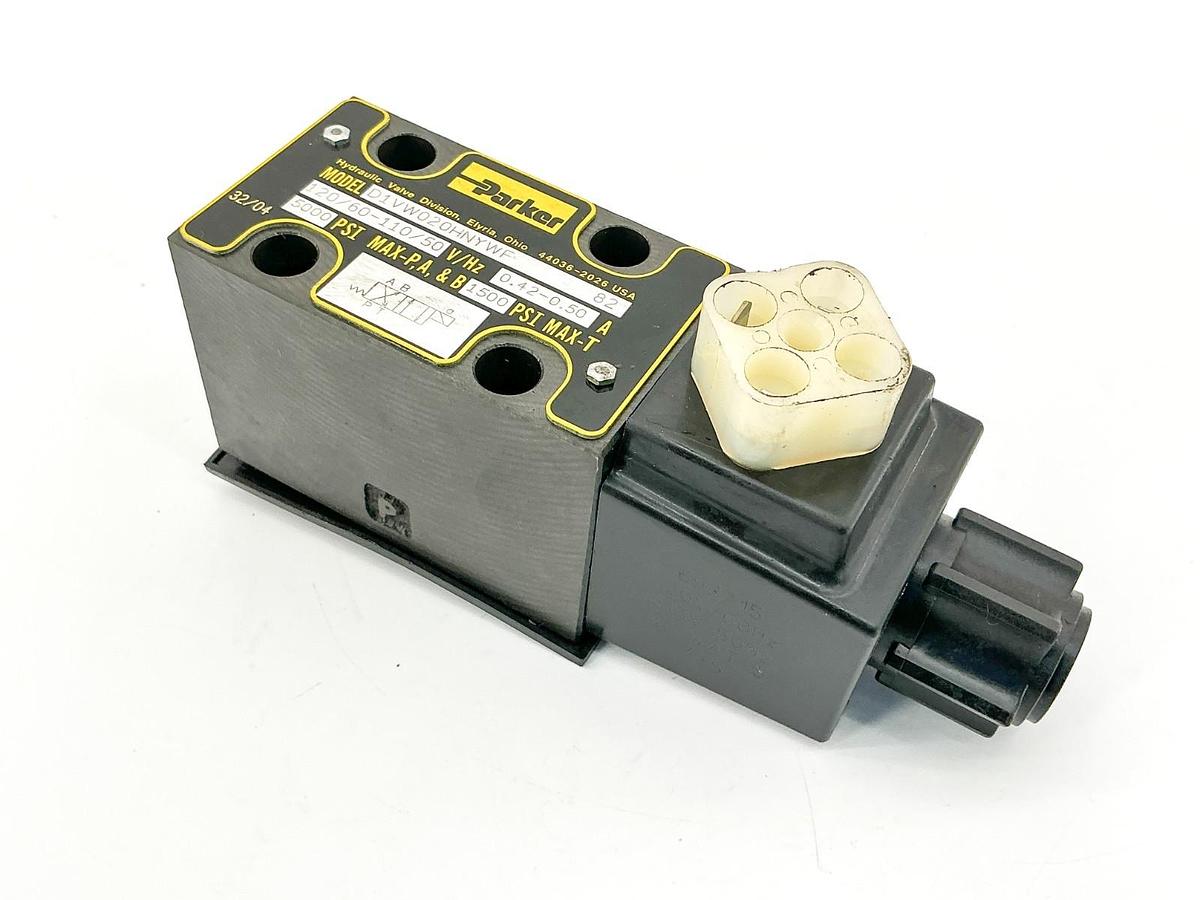 New Parker D1VW020HNYWF 82 Solenoid Valve 110/120V 50/60Hz .50A 5000PSI - No Box