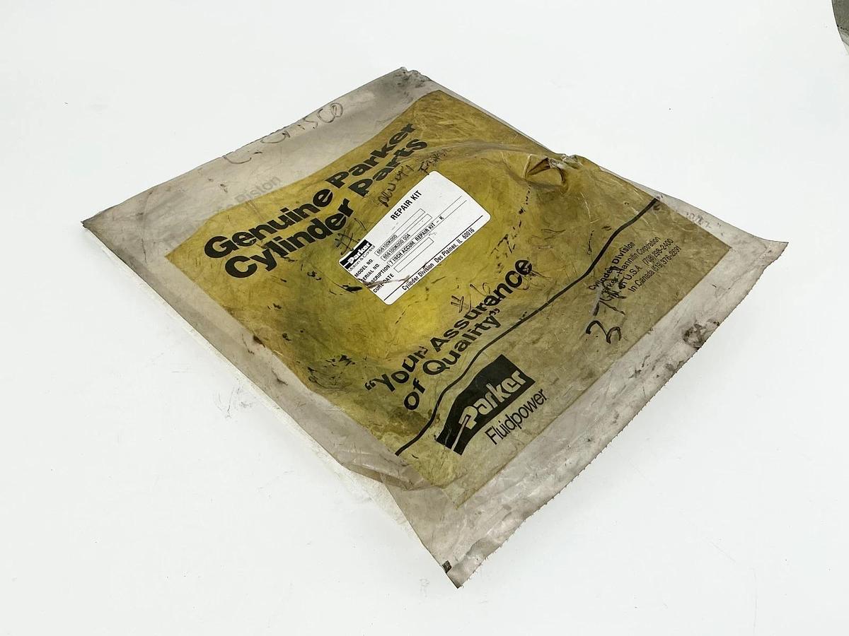 New Parker 656100K000 Seal Replacement Kit for 7" Accumulator