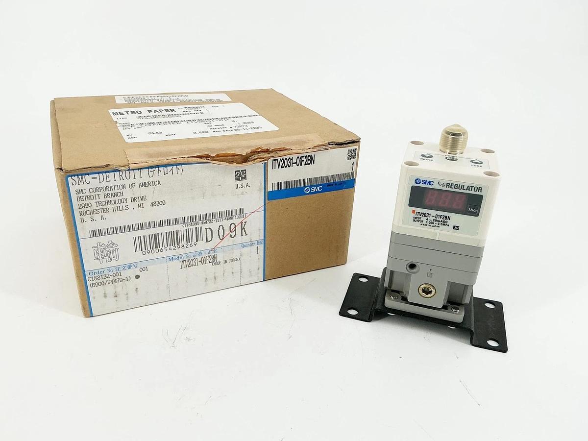New SMC ITV2031-01F2BN Electro Pneumatic Regulator 20mA