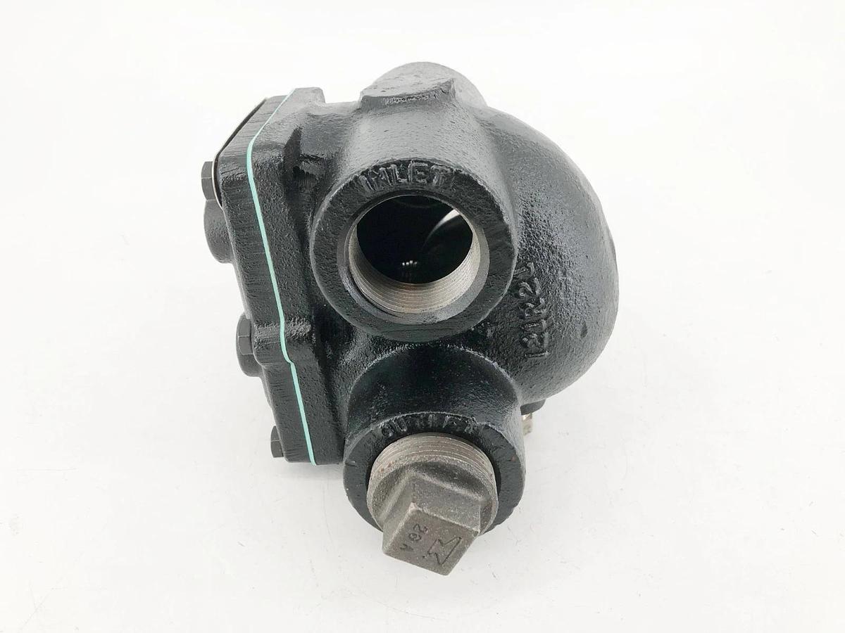 New Watts WFT-30 Regulator 250psi 1-1/4" Max Diff. Press. 30 ΔP - No Box