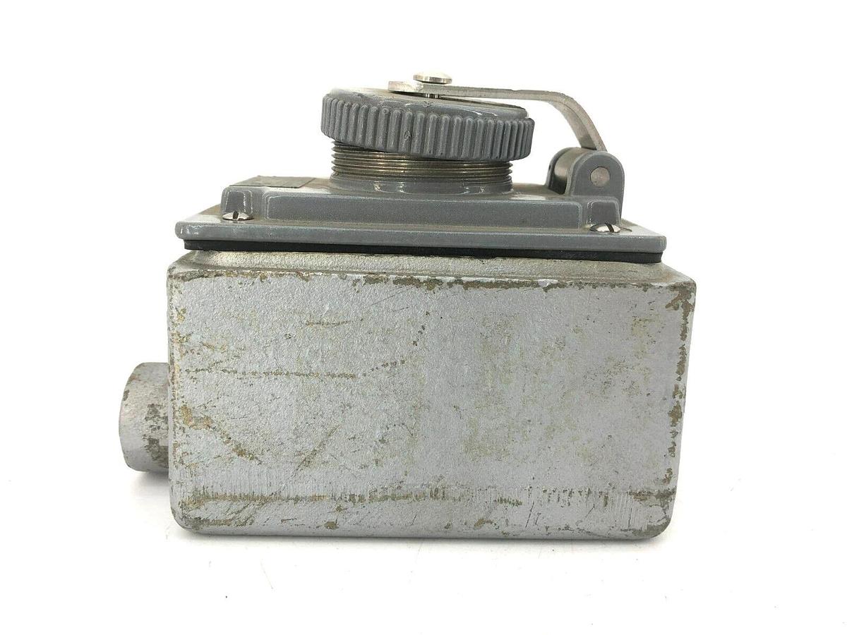 Used Russellstoll 3744 Receptacle With Appleton FD Unilet 1/2" 20A-125V 15A-250VAC