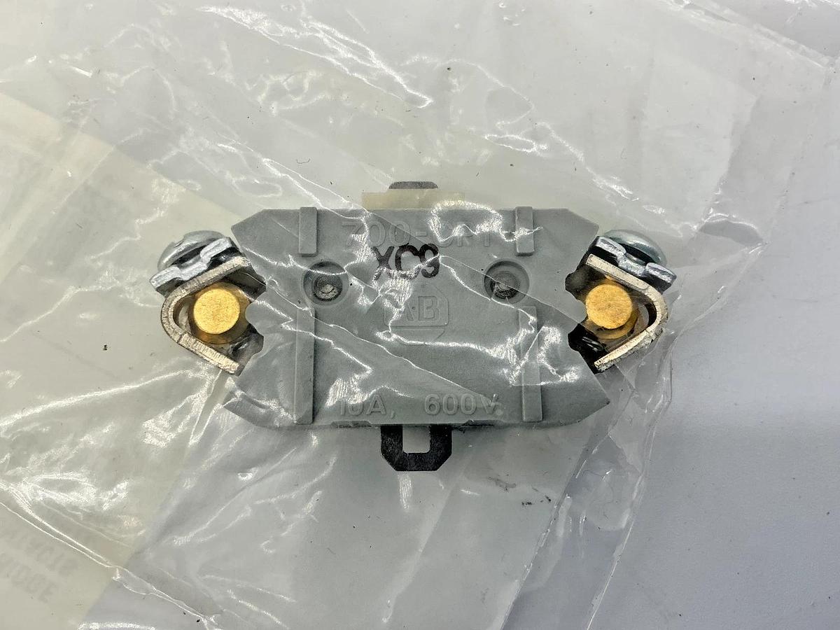 Lot of 2 New Allen Bradley 700-CP1 Ser B Contact Cartridge 10A 600VAC 700CP1