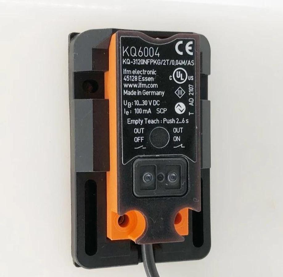 New Bielomatik P30011634 AM Single Piston Pump Capacitive Level Control - No Box